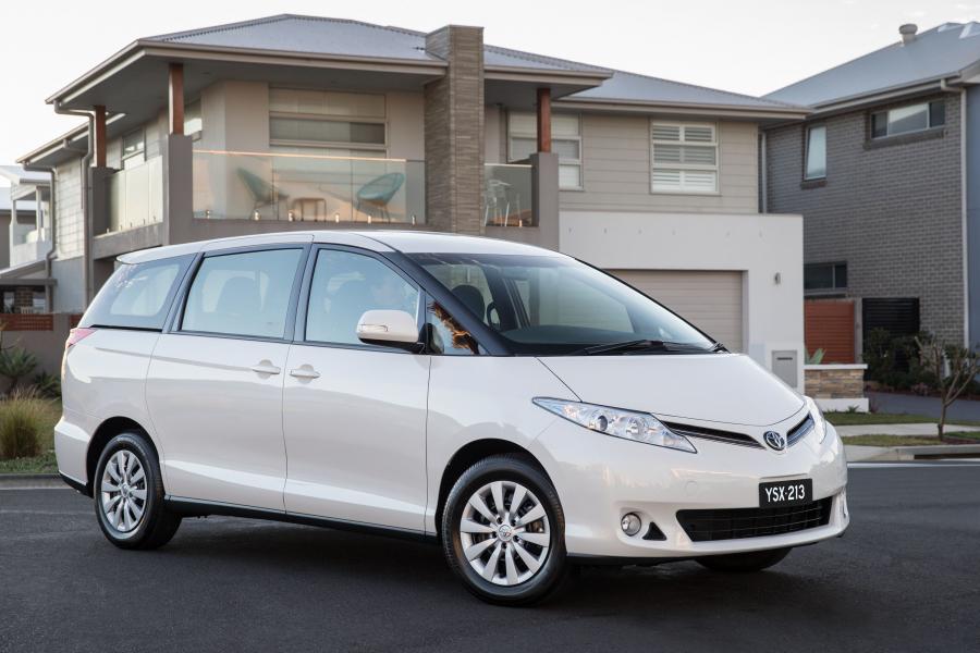  Toyota Tarago 2016 года  (фото 7 из 10)